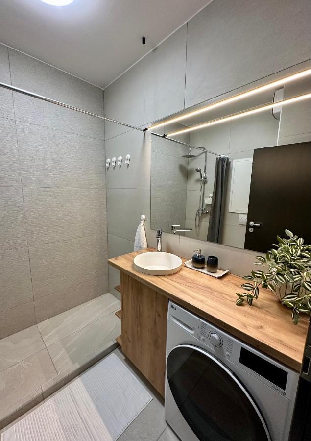 Cityscape Apartment ~ Ac/Indoor Parking/Balcony Βουδαπέστη Εξωτερικό φωτογραφία