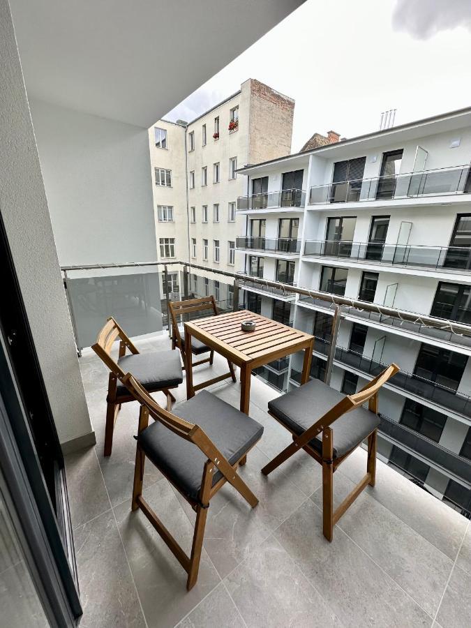 Cityscape Apartment ~ Ac/Indoor Parking/Balcony Βουδαπέστη Εξωτερικό φωτογραφία
