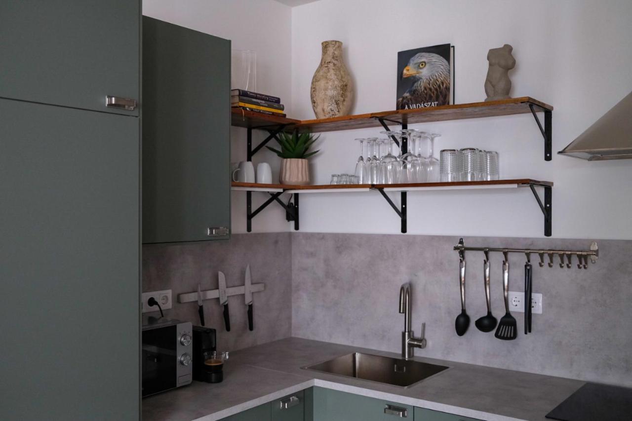 Cityscape Apartment ~ Ac/Indoor Parking/Balcony Βουδαπέστη Εξωτερικό φωτογραφία