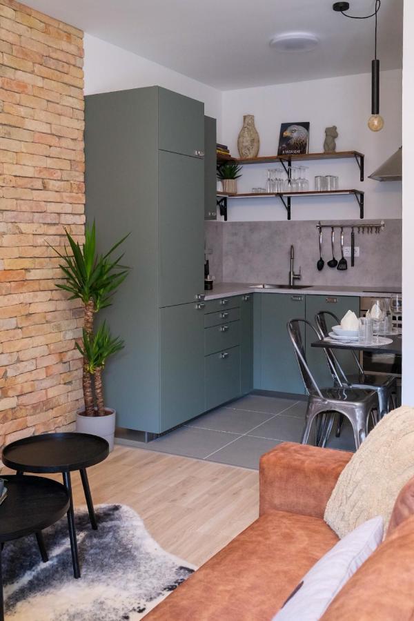 Cityscape Apartment ~ Ac/Indoor Parking/Balcony Βουδαπέστη Εξωτερικό φωτογραφία