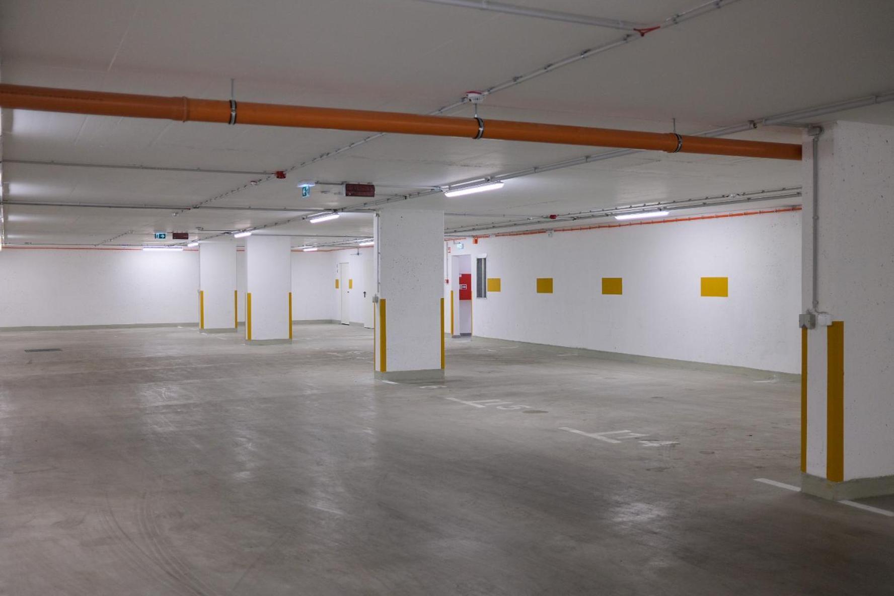 Cityscape Apartment ~ Ac/Indoor Parking/Balcony Βουδαπέστη Εξωτερικό φωτογραφία