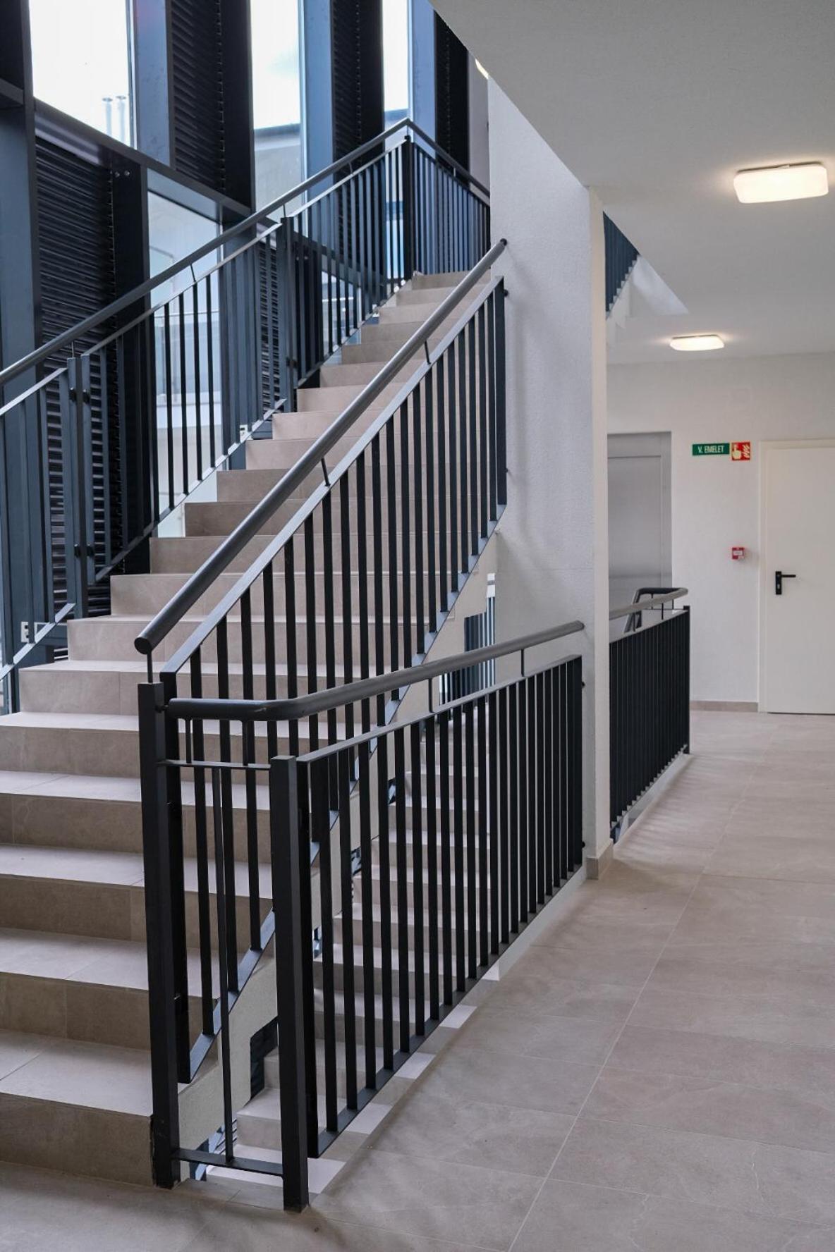 Cityscape Apartment ~ Ac/Indoor Parking/Balcony Βουδαπέστη Εξωτερικό φωτογραφία