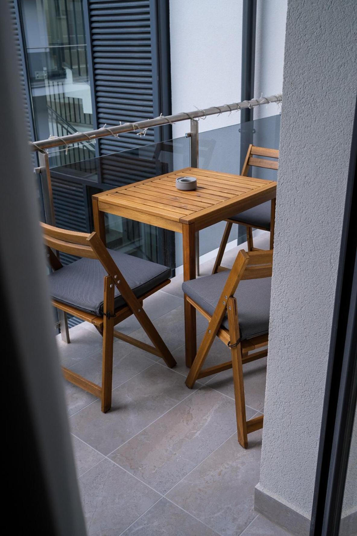Cityscape Apartment ~ Ac/Indoor Parking/Balcony Βουδαπέστη Εξωτερικό φωτογραφία